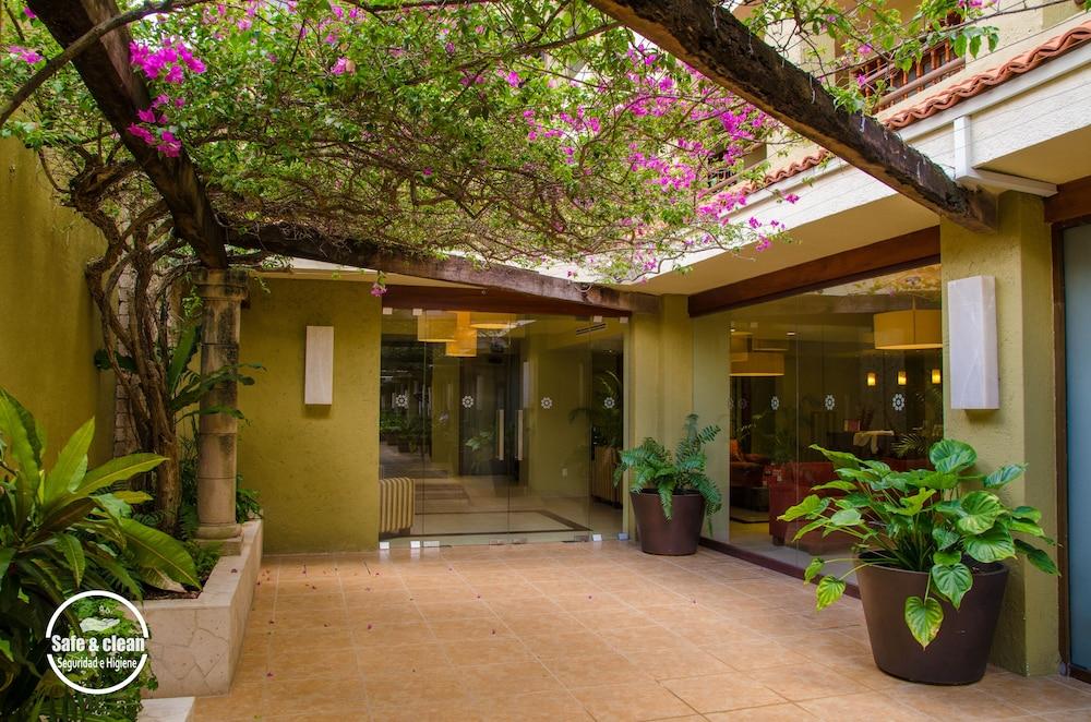 Suites Colonial Косумель Экстерьер фото