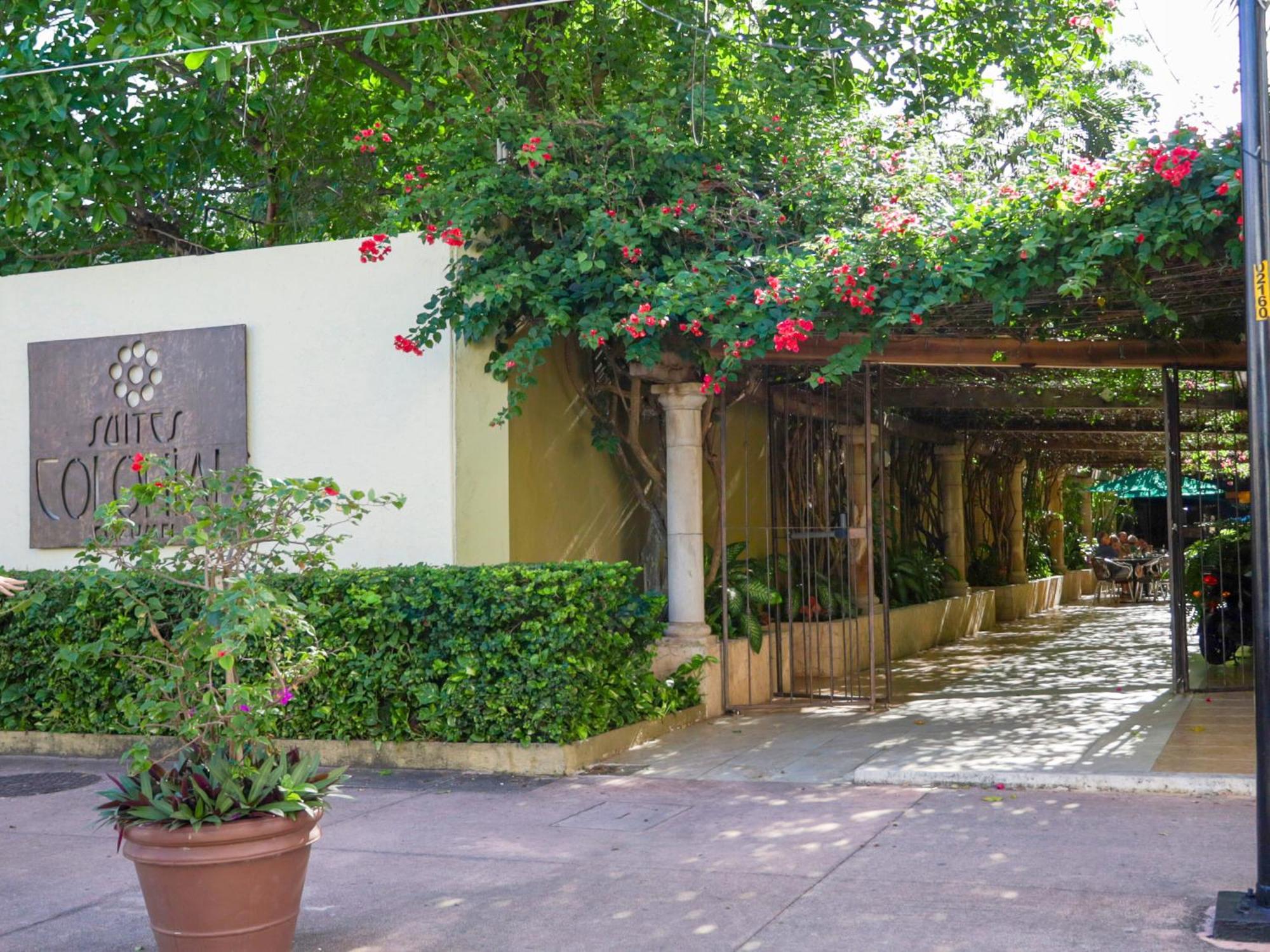 Suites Colonial Косумель Экстерьер фото