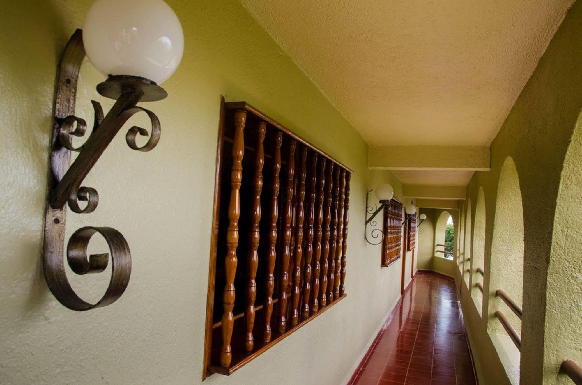 Suites Colonial Косумель Экстерьер фото